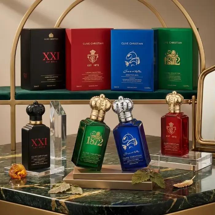 Parfum en spray floral boisé héroïque ambre doré de Jean Miss pour homme et femme, bouchon en verre élégant, fragrance durable et sophistiquée pour occasions spéciales