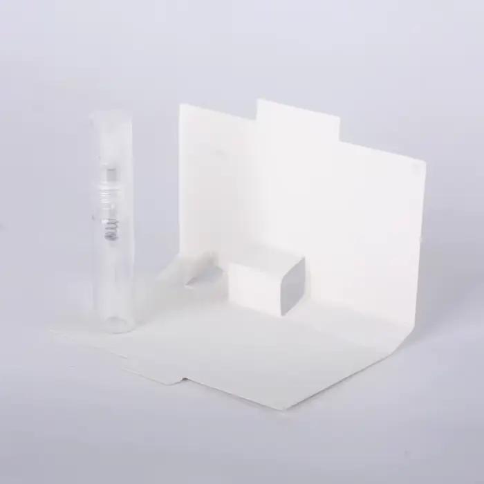 Lot de bouteilles de parfum en aérosol rechargeables