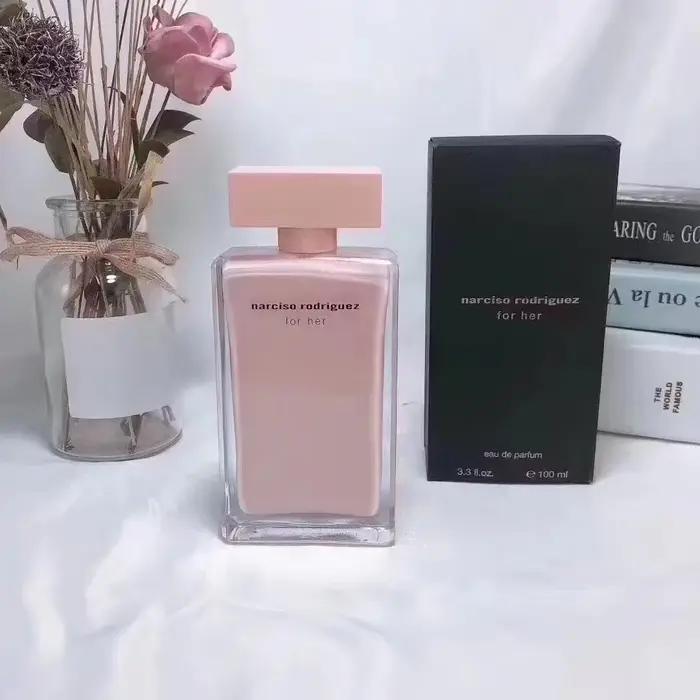 Parfum Floral Rose Rouge pour Femmes Odeur Subtile Sophistication Occasions Spéciales